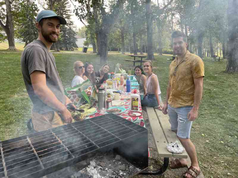 Official Adventure Calgary Singles/New Friends Picnic